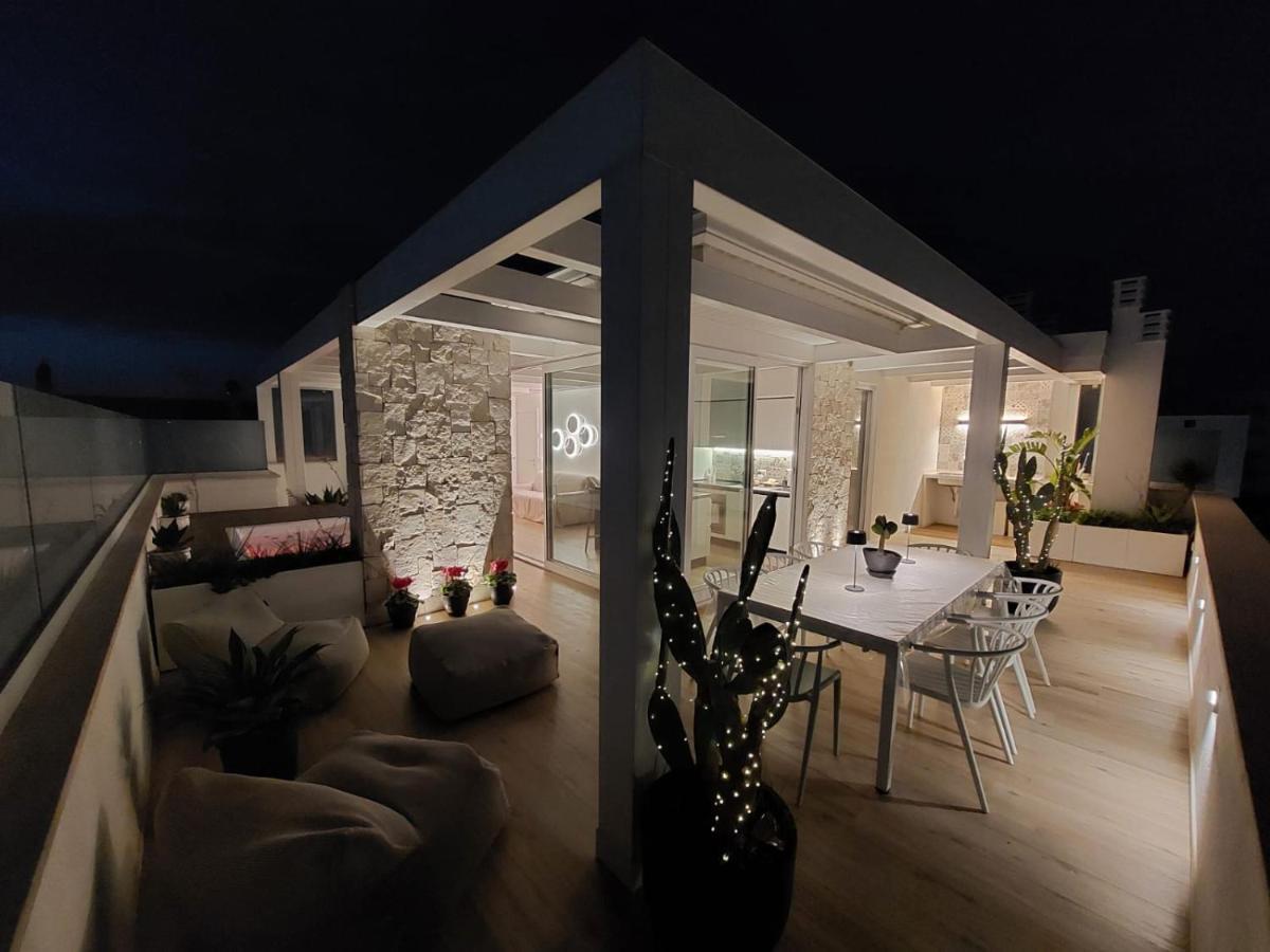 Sky Garden Locazione Turistica Apartment โปลีญาโนอามาเร ภายนอก รูปภาพ