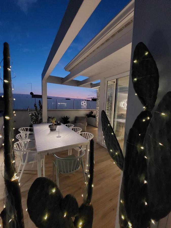 Sky Garden Locazione Turistica Apartment โปลีญาโนอามาเร ภายนอก รูปภาพ